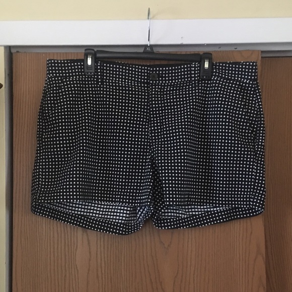 old navy polka dot shorts